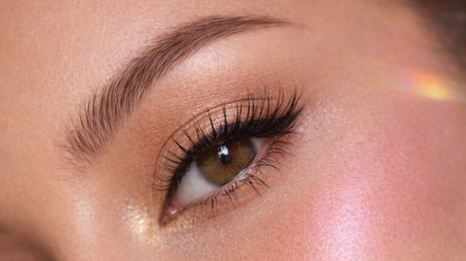 Big Eye Energy: How to Make Your Eyes Look Bigger With Makeup