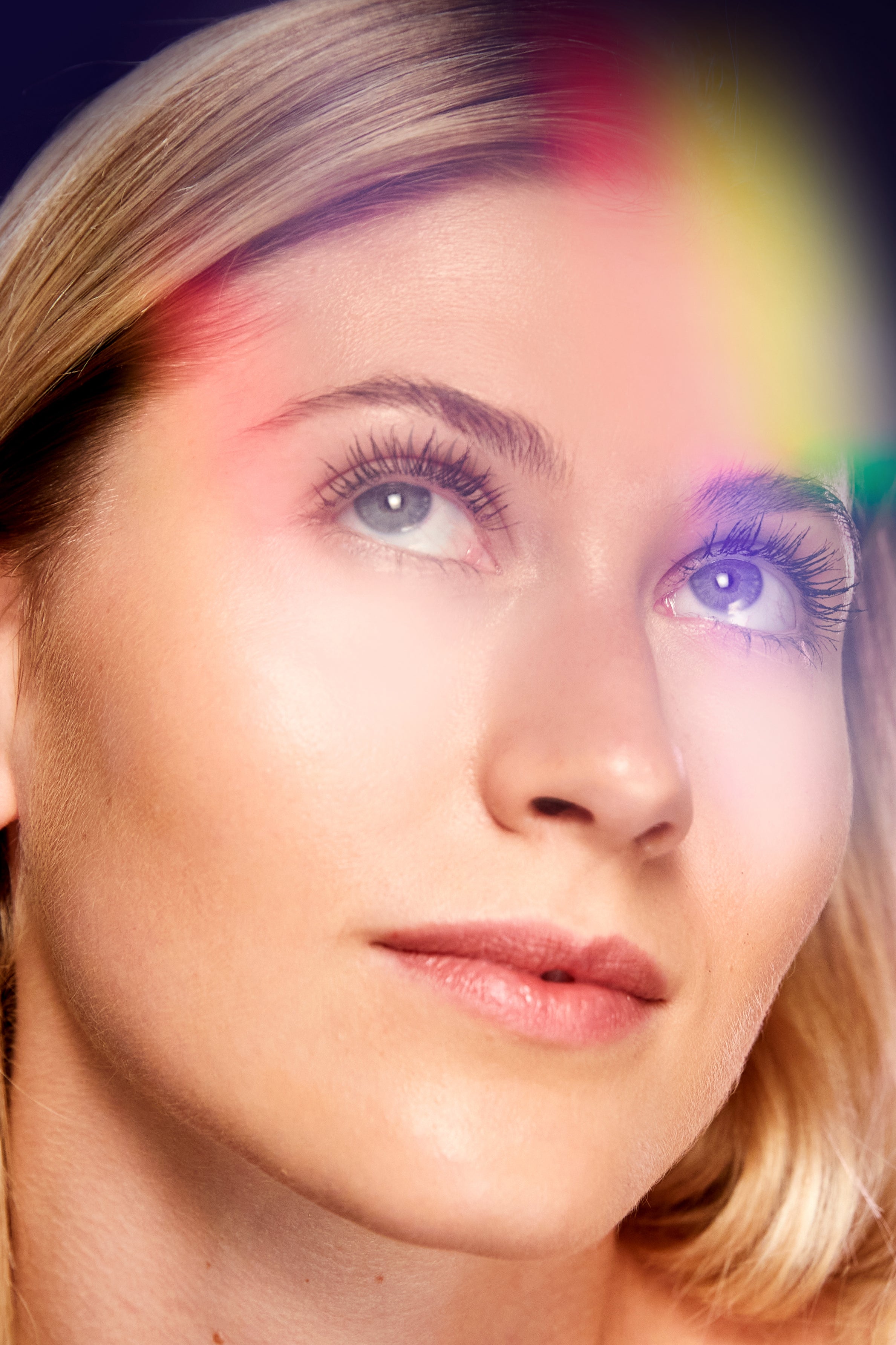 Model wearing The Comeback Mascara