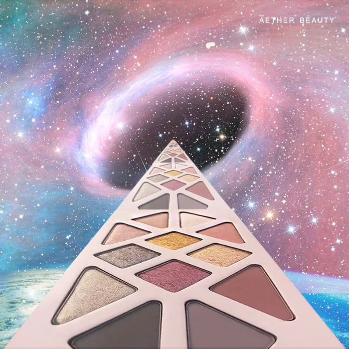 What Makes An Eyeshadow Great - With Cassandra McClure