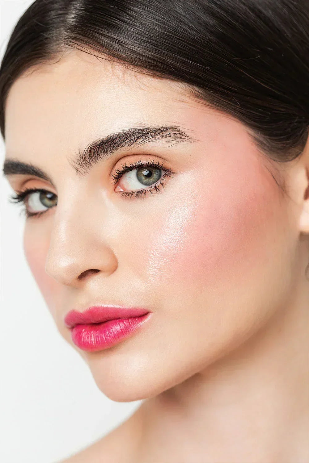 Blush Placement Guide: Where to Apply Blush for the Look You Want