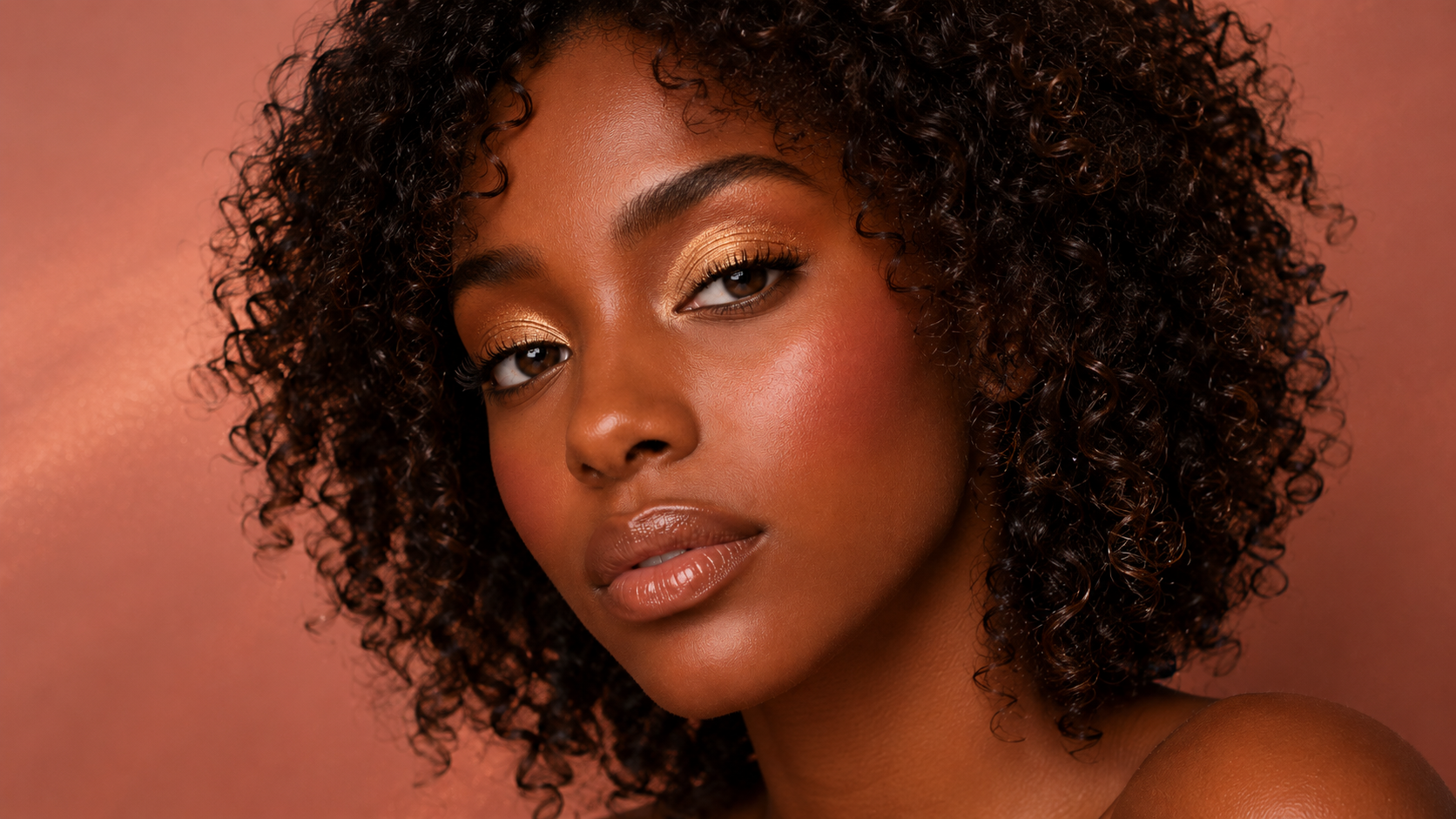 Cream vs. Powder Eyeshadow: How to Choose