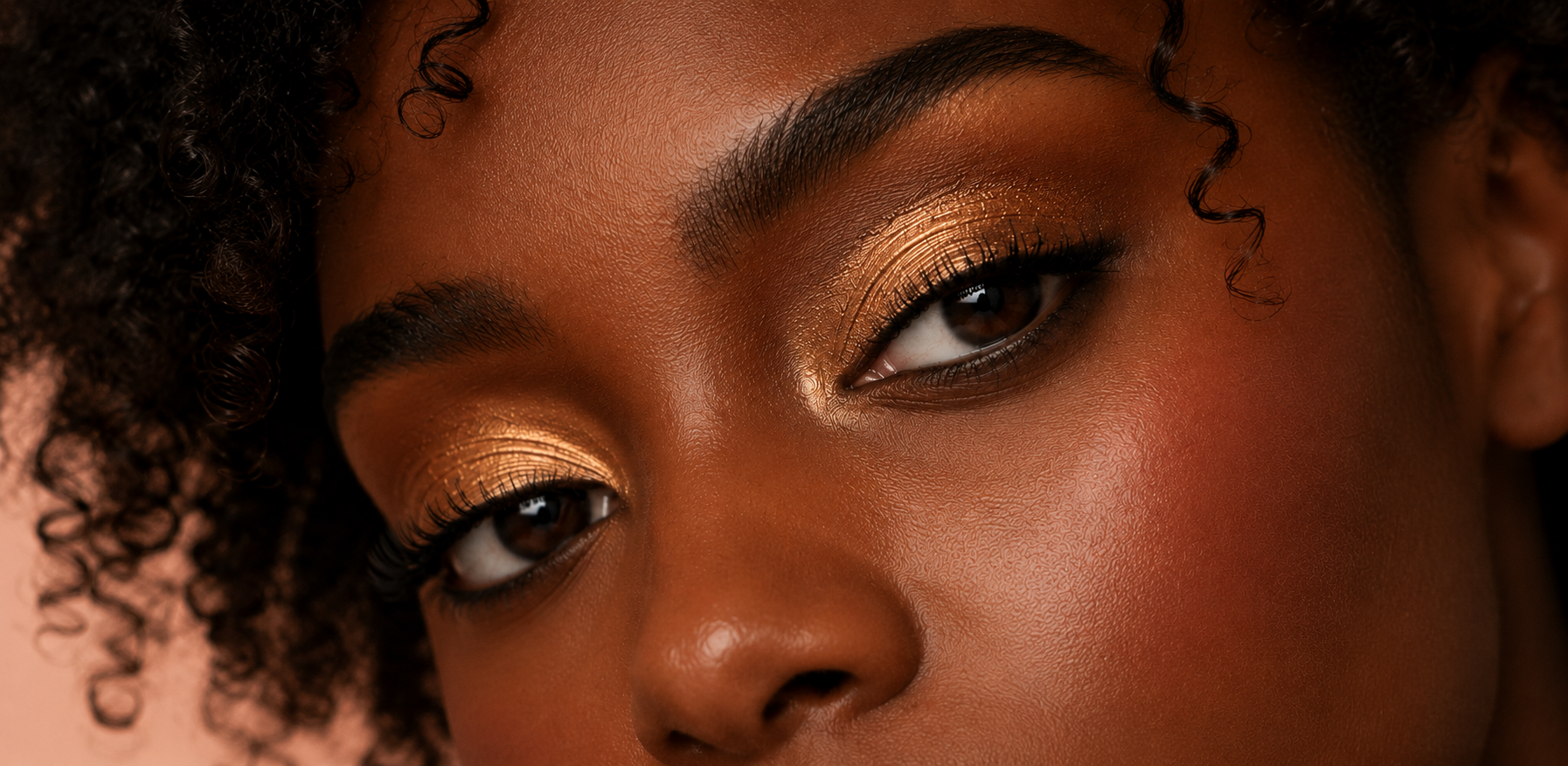 Cream vs. Powder Eyeshadow: How to Choose